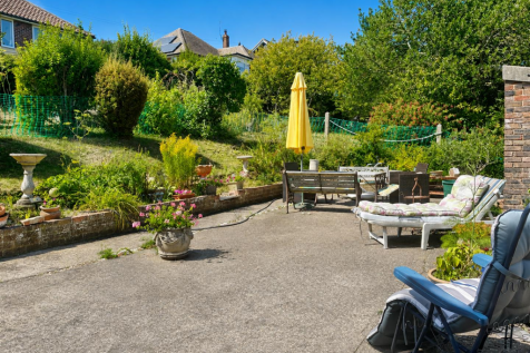 Garden 2.png