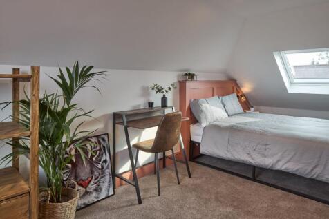 Room 8