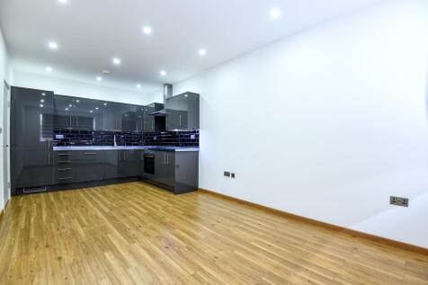 Living/Kitchen area