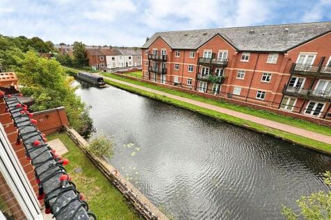 21 Stott Wharf photo 5
