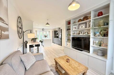 Dining Room / Family
