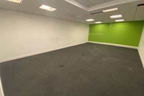 Retail Property (high street) to rent Image 4