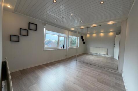 2 Bedroom Top Floor - EN8
