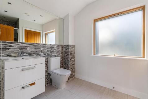 A25 - 18 Baltic Way Totnes - 250926.jpg