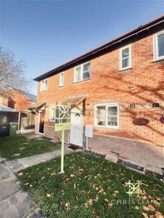 2-bed terraced on St. Patricks Close, Evesham, £950/mo