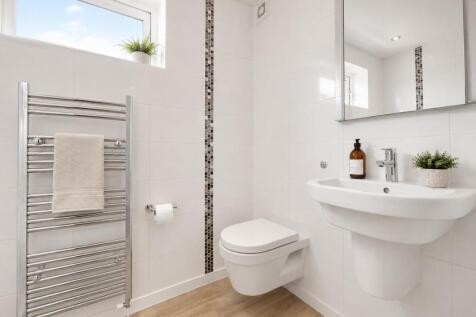 Bathroom A.jpg
