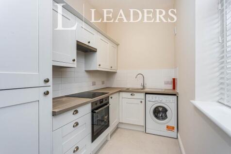 Chapelfields, Cuckfield, Haywards Heath, RH17 photo 3