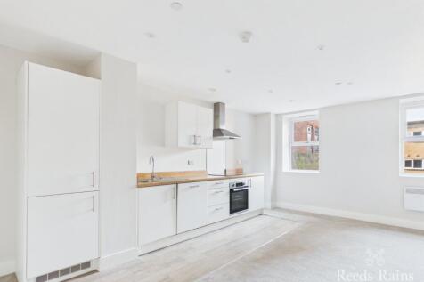 Open Kitchen/Lounge