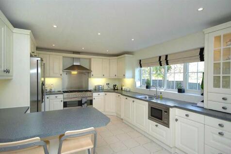 Dunlin Rise, Tytherington, Macclesfield, Cheshire, SK10 2SP photo 4