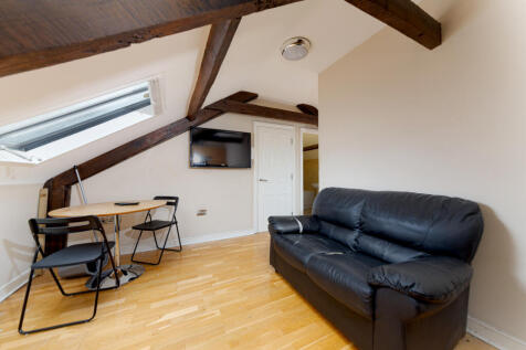 71 clayton st flat D