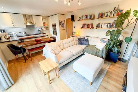 Open Plan Kitchen, Sitting &amp; Dining Room