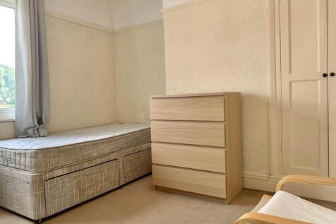 58, Penchwintan Road, Bangor photo 5