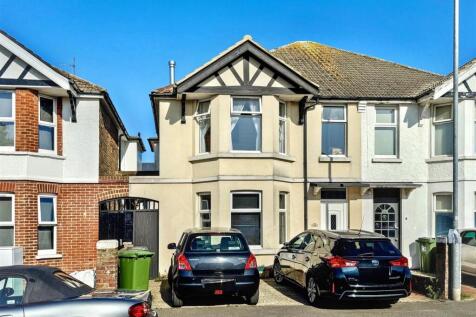 Eastbourne, BN22 - property photo