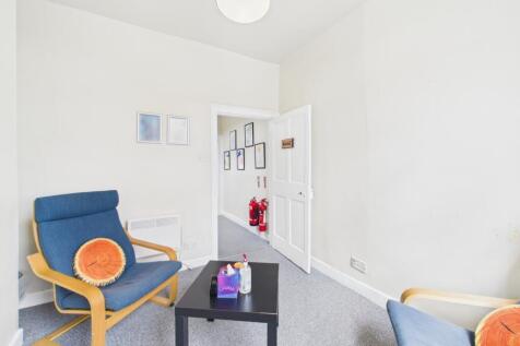 CAM01791G0-PR0158-STILL018