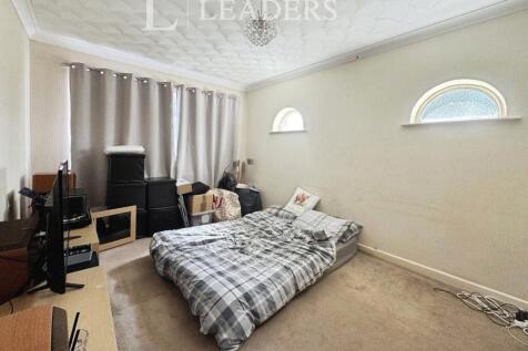 Chilburn Road, Clacton On Sea, Essex, CO15 photo 5