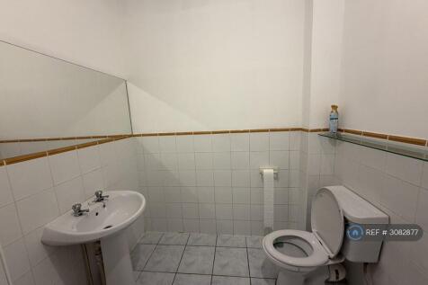 London St, Larkhall, ML9 photo 5