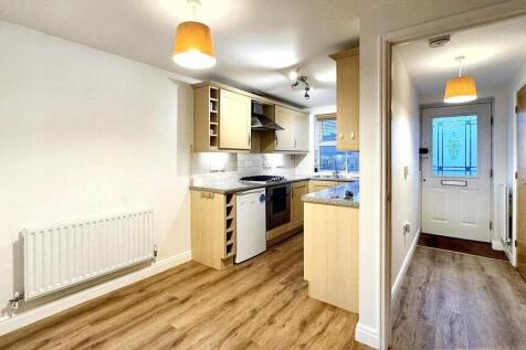 Entrance/Kitchen