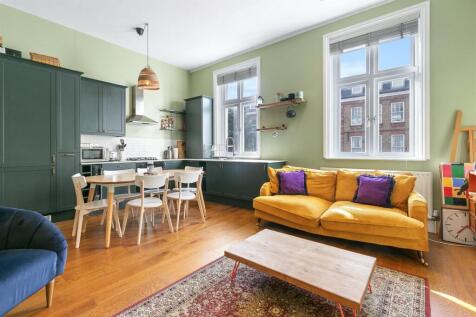 Kitchen/Reception