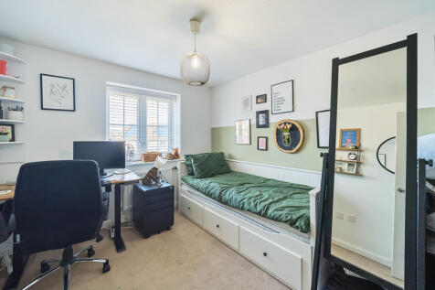 1304729-2-684077c...