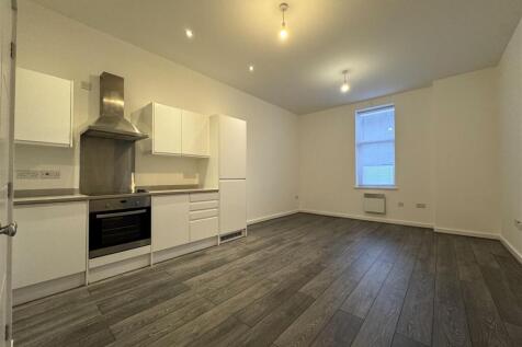 Full Room Pic 1.jpeg