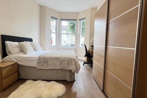 9 Leicester Street, Leamington Spa photo 3