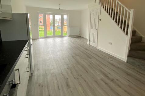 Deakins Court, Mansfield, Nottinghamshire photo 3