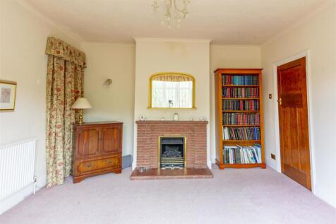 Living Room DSC_7413-HDR copy.jpg