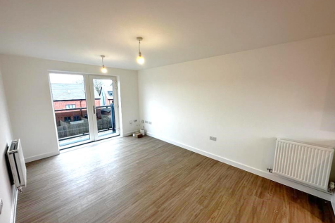 79 Newman livingroom.png
