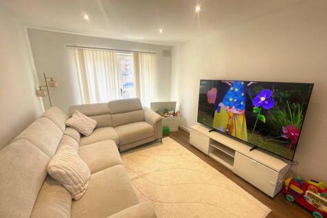 Ascot Way, longbridge, B31 photo 3