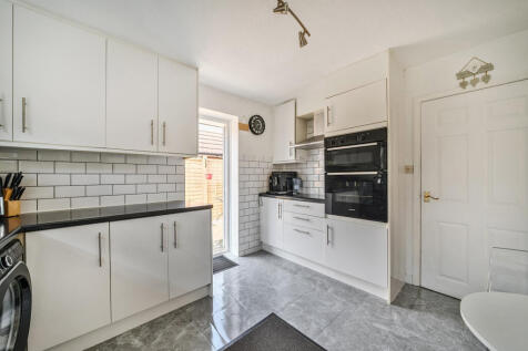 1305862-8-6846fba...