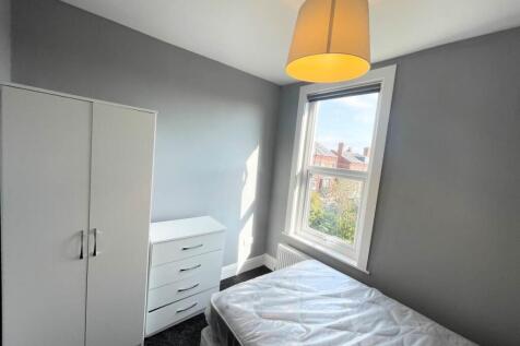 Room 2 (2)