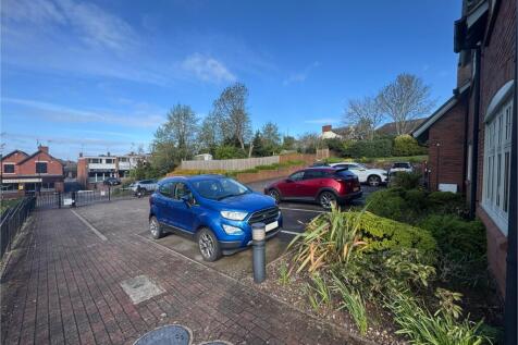 Car park to front