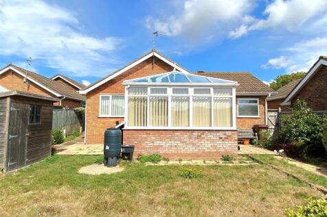 59 Links Drive - Rear.jpg