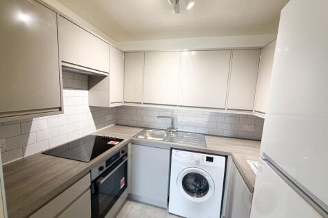 Lime Court E11