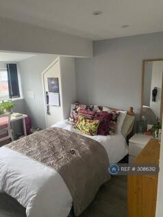 Chorlton, Manchester, M21 photo 5