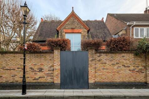 Warwick Place, London photo 4