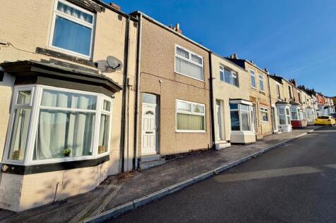 2-bed terraced on Gladstone Street, Brotton, Redcar And Cleveland, £675/mo