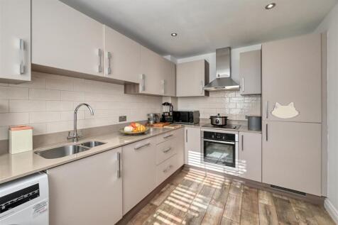 The Croft, 2 Nuevo Court-01.jpg