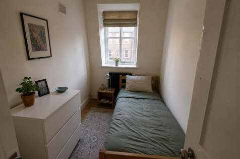 small bedroom.png