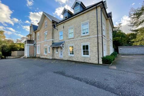 1-bed flat on Highfield Hall, 70 Christchurch Road, Bournemouth, Dorset, BH1, £1,050/mo