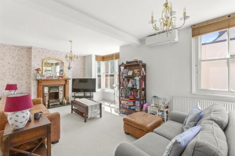 Greystone, Valley Road, HP14 4PF-8.jpg