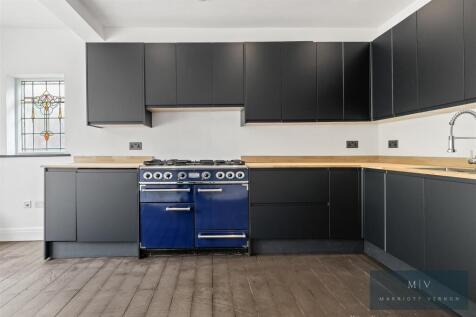 Old Lodge Lane 87 N MV-7.jpg