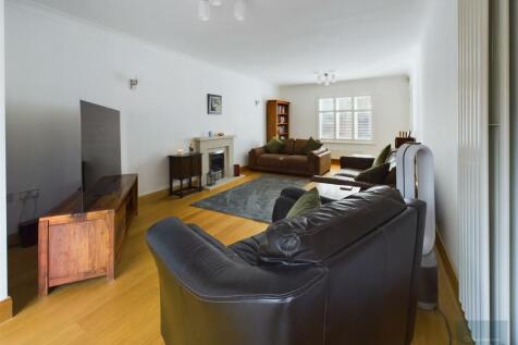 CAM02558G0-PR0218-ST