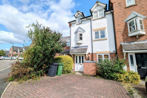 4 bed terraced house for rent in Beddow Close, Shrewsbury, SY1