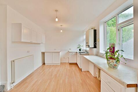 Lincoln, LN2 - property photo