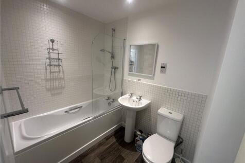 Chaloner Grove, Wakefield, WF1 photo 4