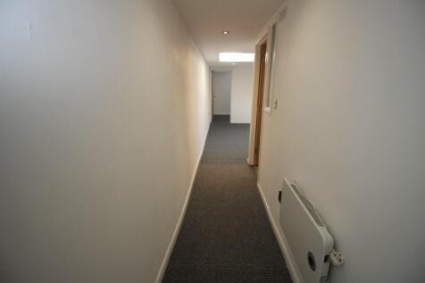 ONE BED APARTMENT BURTON RD LINCOLN photo 5