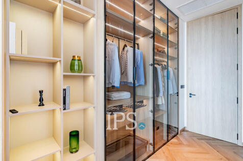 33nd Floor Premium Residence 3 Bedroom Condo For Sale - UC88, BKK1, Phnom Penh