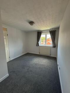 Lennon Way, Basingstoke, RG22 photo 4