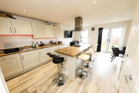 OPEN PLAN DINING ISLAND KITCHEN